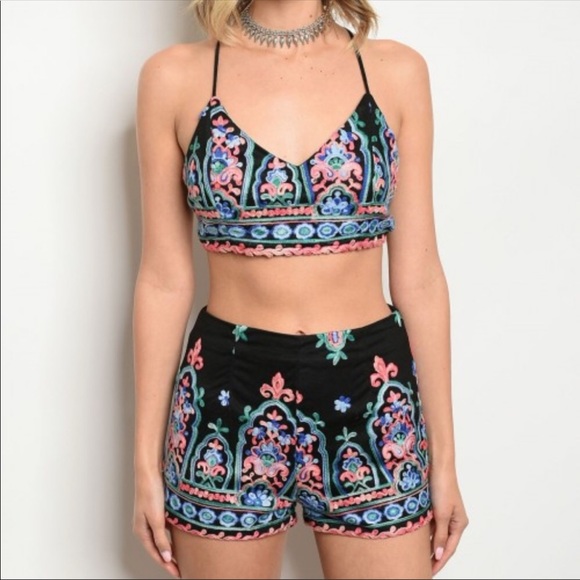 2-piece Embroidered Crop Top and Short Set - Picture 2 of 8